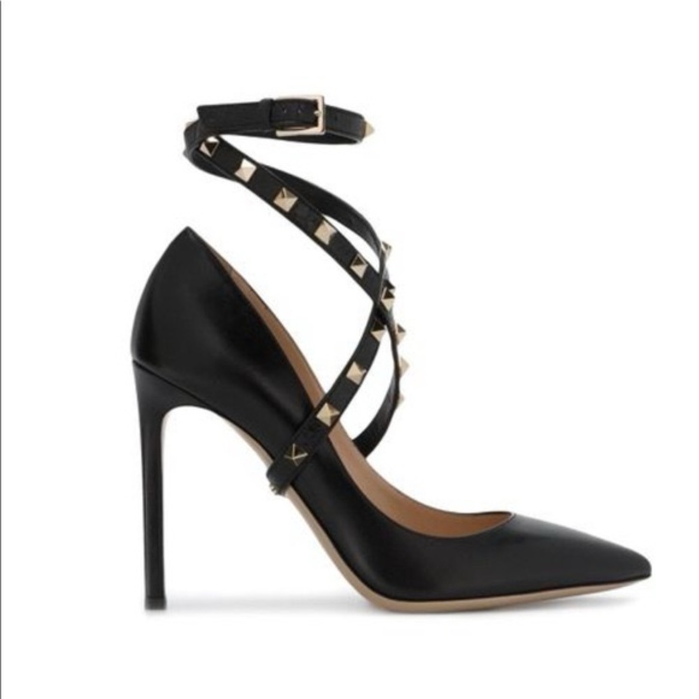 VALENTINO GARAVANI
Rockstud ankle strap pumps